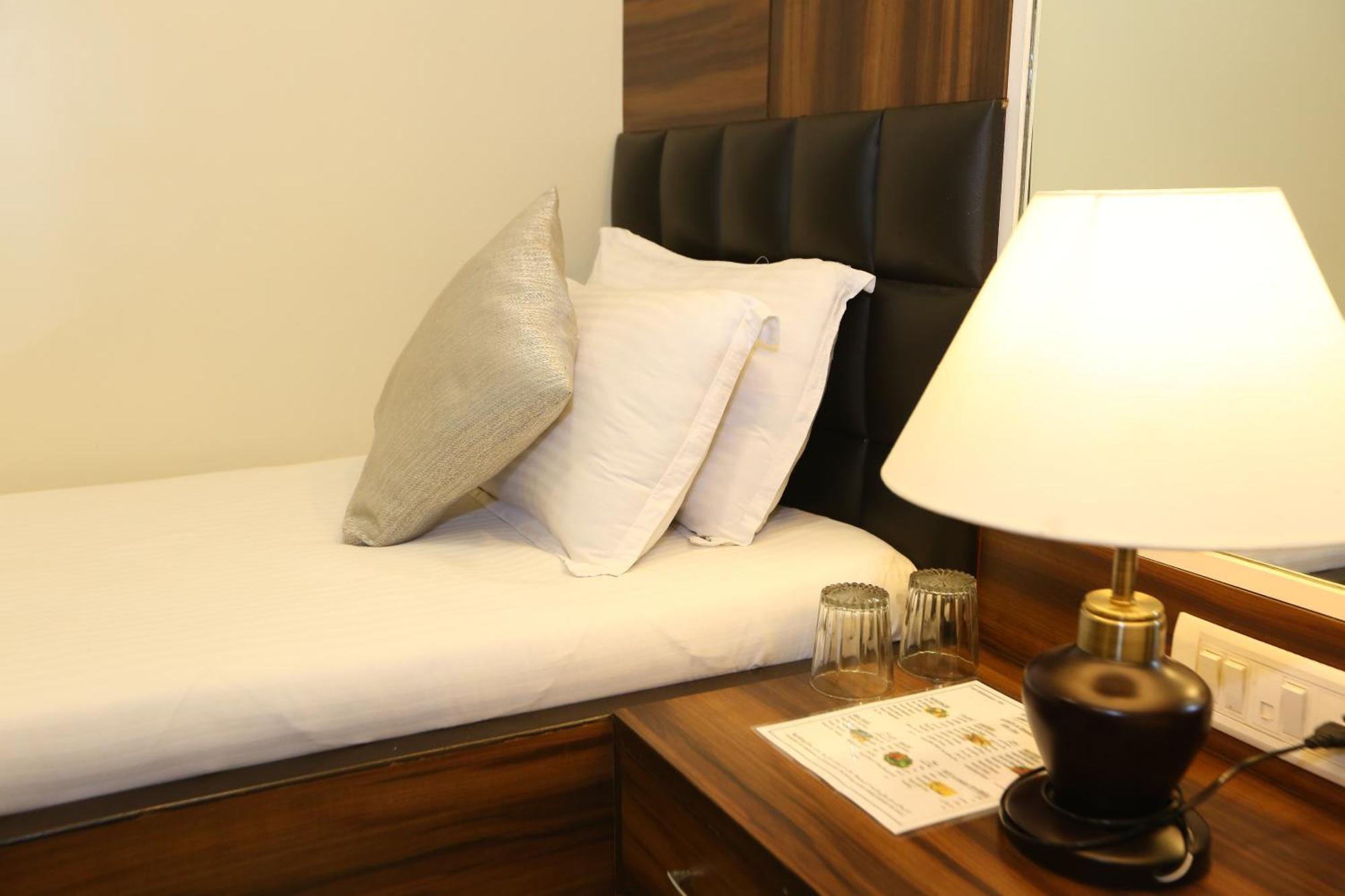 Gulf Hotel Mumbai- The Boutique Hotel Colaba Mumbai Luaran gambar